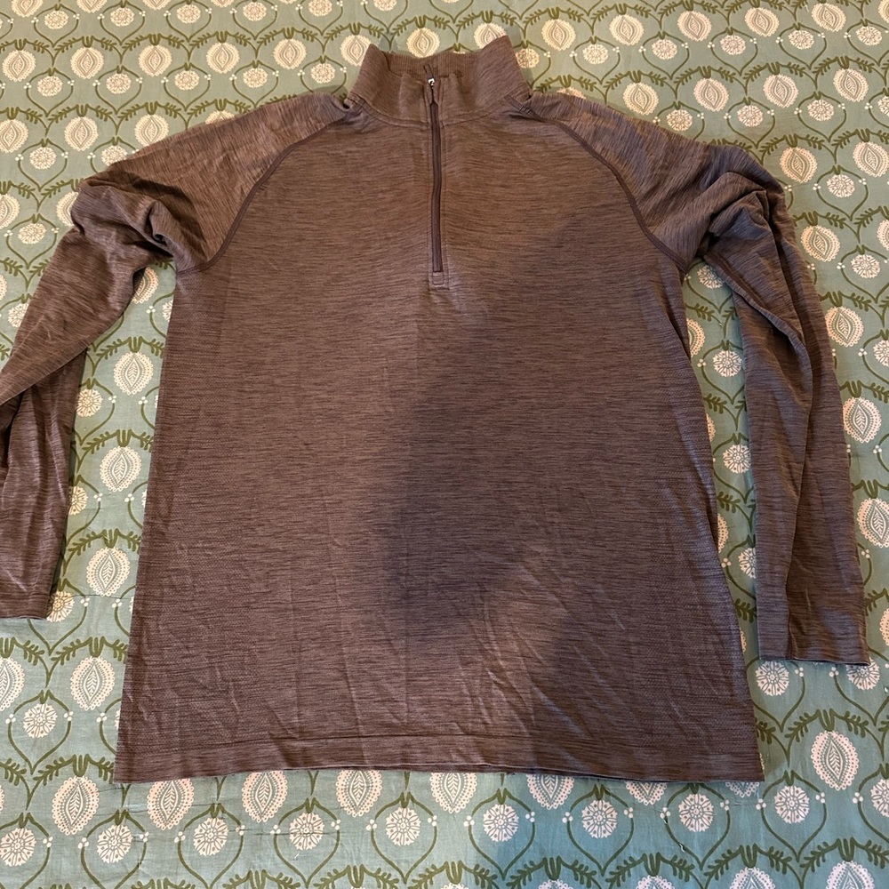 Lululemon Metal Vent Tech Half Zip, size large and color gray.